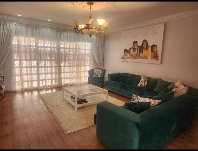 3 BEDROOM TOWNHOUSE FOR SALE IN KLOOF